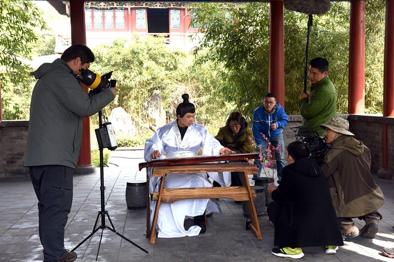央视纪录频道来许昌拍摄纪录片三国的世界